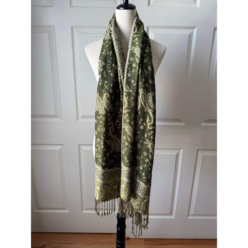 Green Paisley Fringe Shawl Wrap Scarf 68 x 26 Boho Cottagecore Fairy Whimsygoth - Picture 3 of 6
